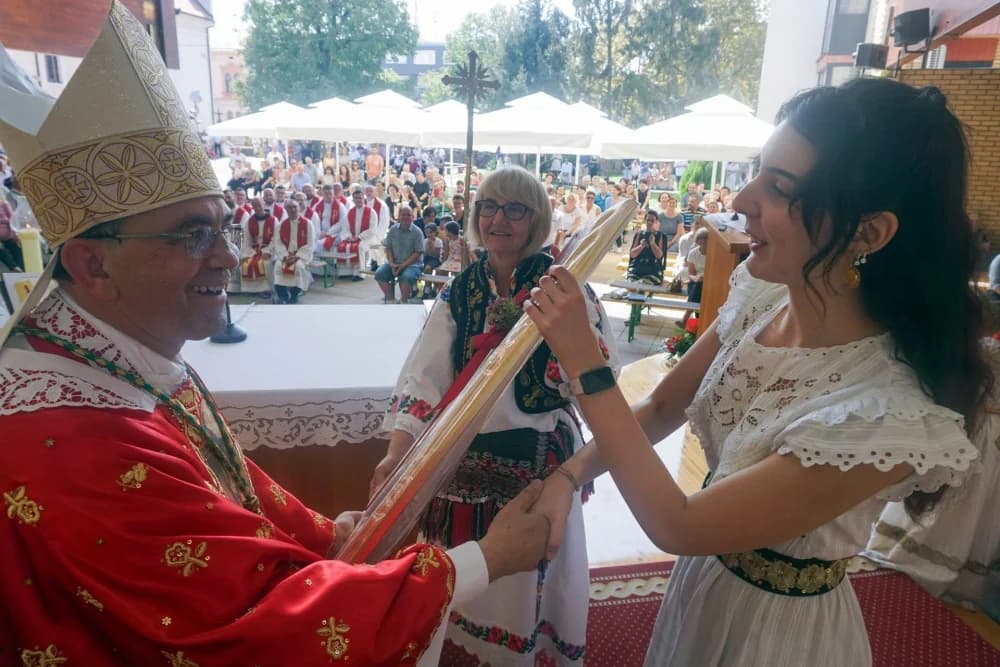 Biskup Ivo predvodio euharistijsko slavlje u Županji