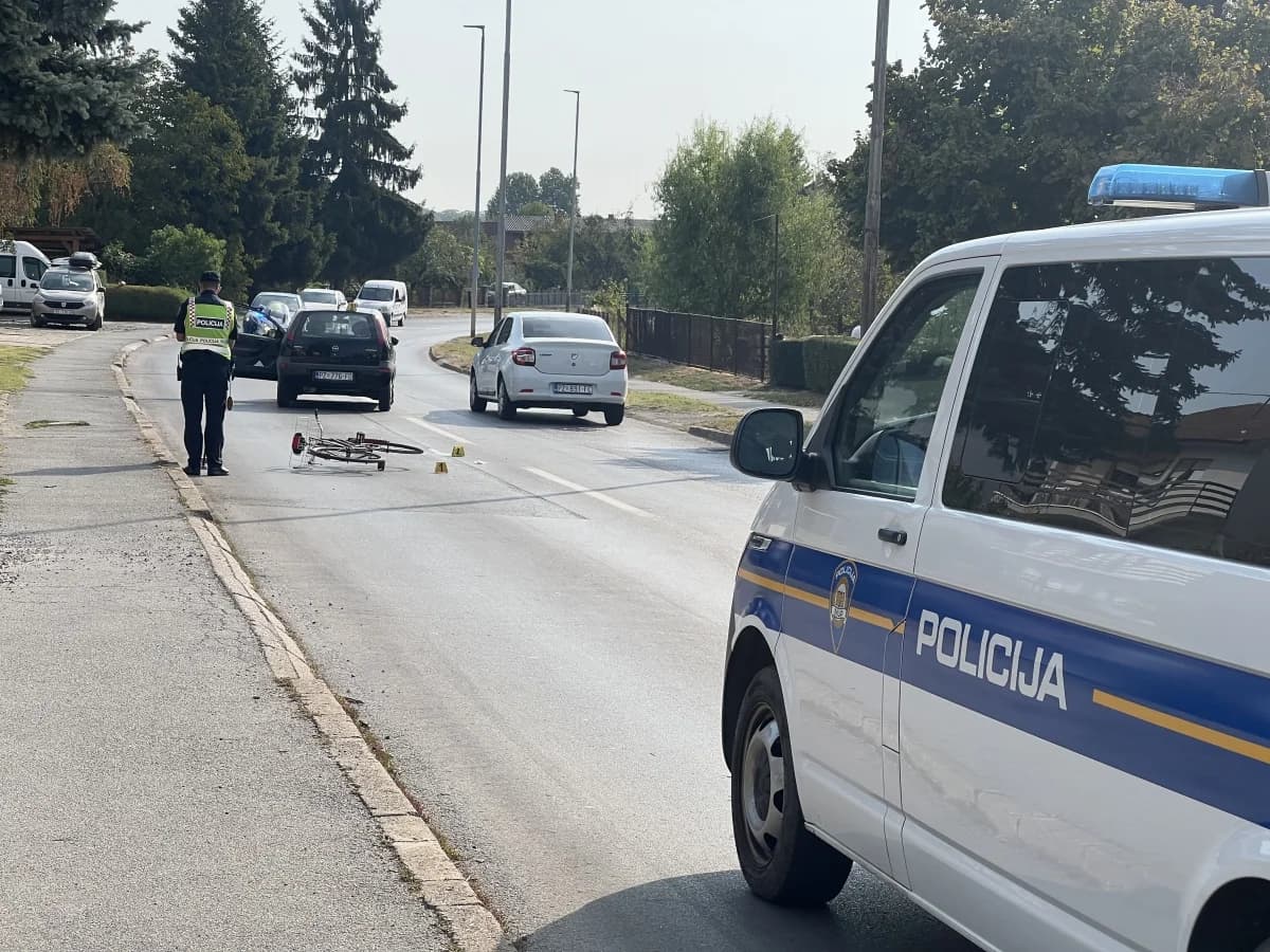 U Frankopanskoj nalet osobnog automobila na biciklista
