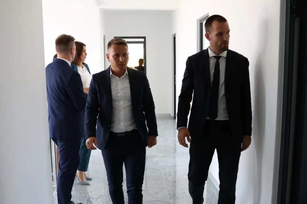 Napokon je u službenom posjetu bio jedan ministar u gradu Kutjevu – Šime Erlić
