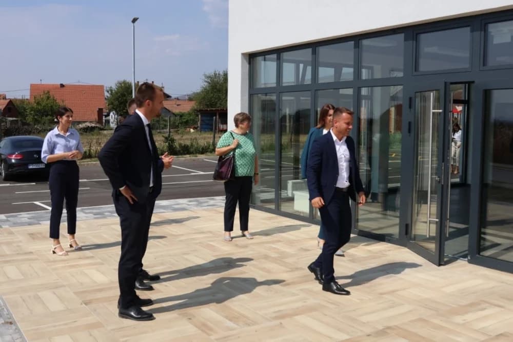 Napokon je u službenom posjetu bio jedan ministar u gradu Kutjevu – Šime Erlić
