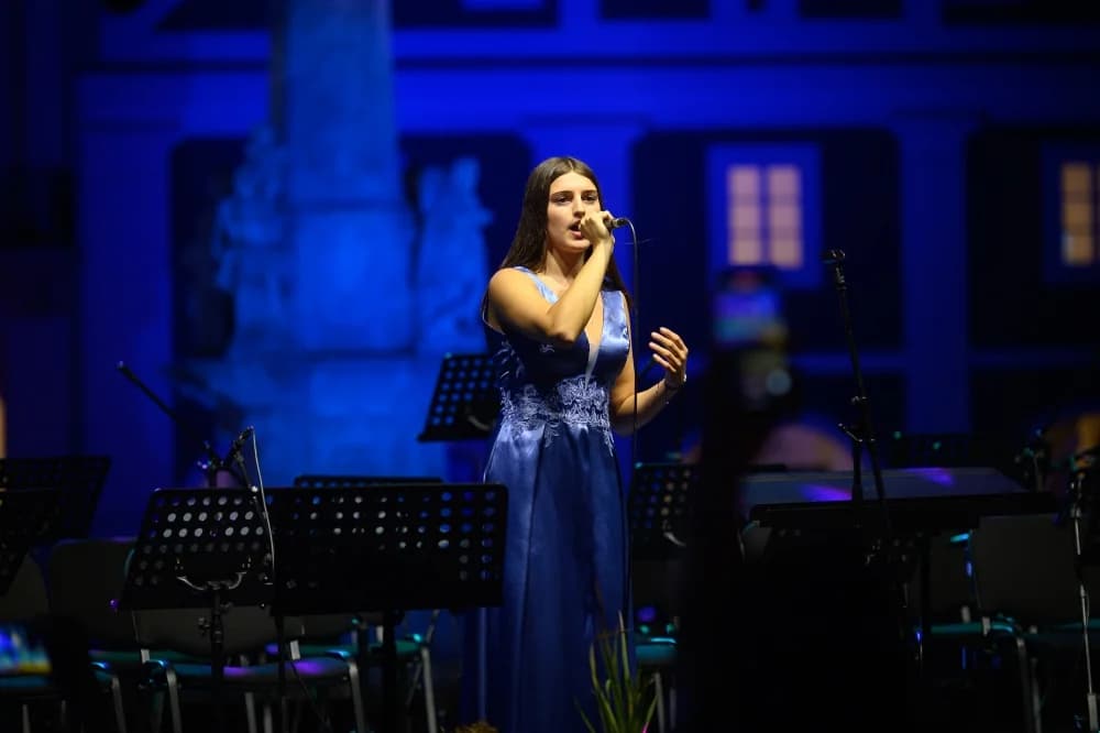 Škoro oduševio novom pjesmom ’Baja’ na završnoj večeri Zlatnih žica Slavonije