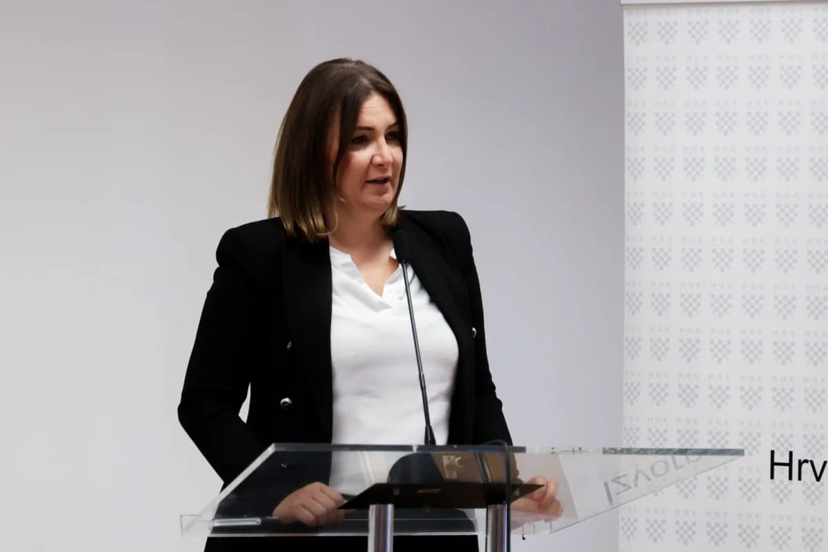 Color Emajl, Ceste Požega i Cor dobitnici Zlatne kune
