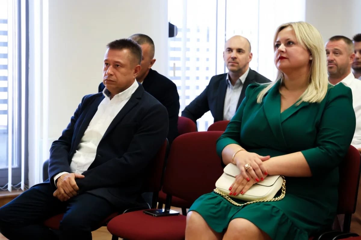 Color Emajl, Ceste Požega i Cor dobitnici Zlatne kune