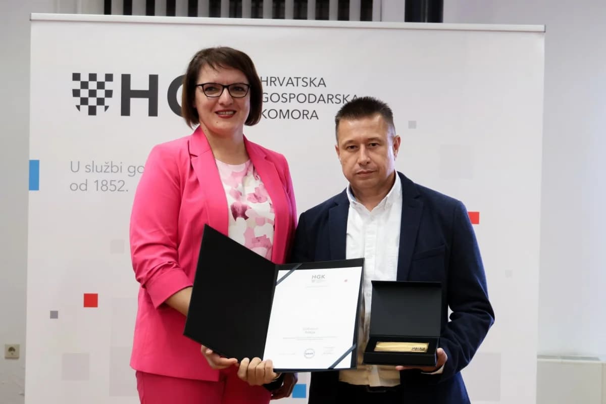 Color Emajl, Ceste Požega i Cor dobitnici Zlatne kune