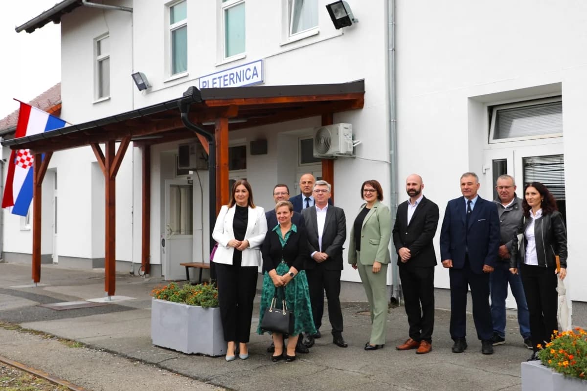 130 godina pruge u Pleternici obilježeno završetkom radova na uređenju kolodvora