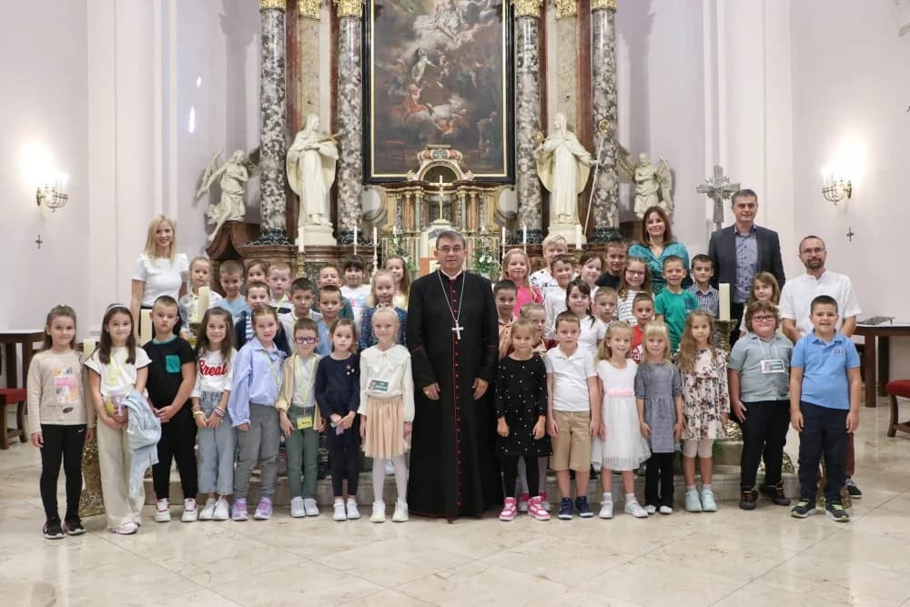 Euharistijsko slavlje sa zazivom Duha Svetoga u požeškoj Katedrali