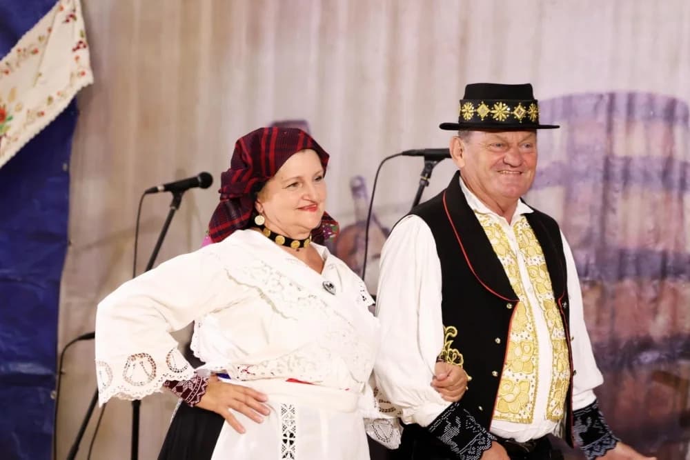 Pjesmom u jesen 2024: Bogatstvo tradicije i običaja u Jakšiću