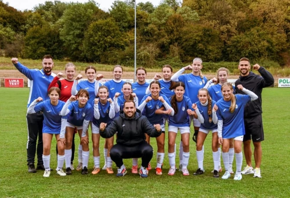 FOTO: Pionirke i kadetkinje ŽNK ’Slavonija Požega’ ostvarile domaće pobjede u povijesnim prvim susretima u 1. HNLŽ PI - KA