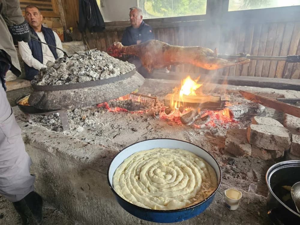 Izlet planinara HPD Sokolovac na Vranic u BiH