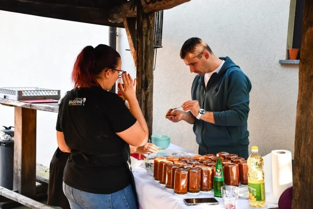 U Kutjevu održana prva ajvarijada: Uspješan debi praznika okusa