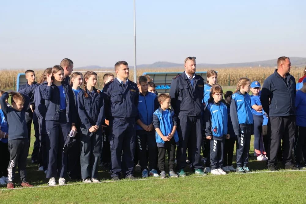 FOTO: Pleternica domaćin 15. županijskog natjecanja vatrogasne mladeži i pomlatka