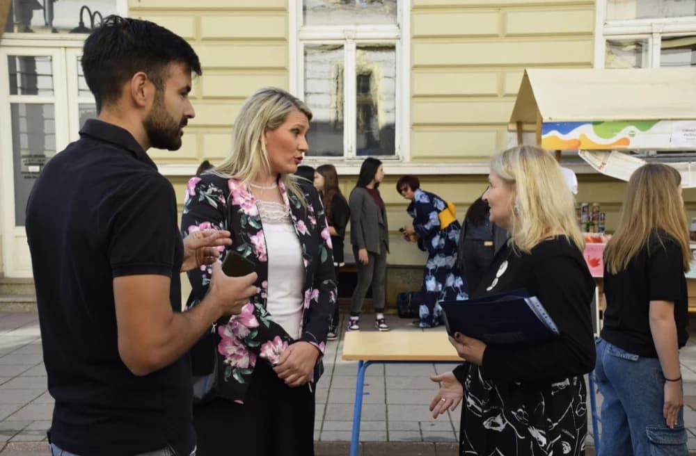 Hit dana: Grad Požega objavio vijest u kojoj se na čak 8 fotografija nalazi pročelnica Petrović