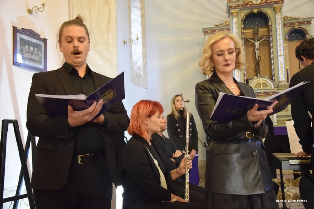 FOTO: Rudinski nocturno održan u crkvi sv. Martina u Brestovcu