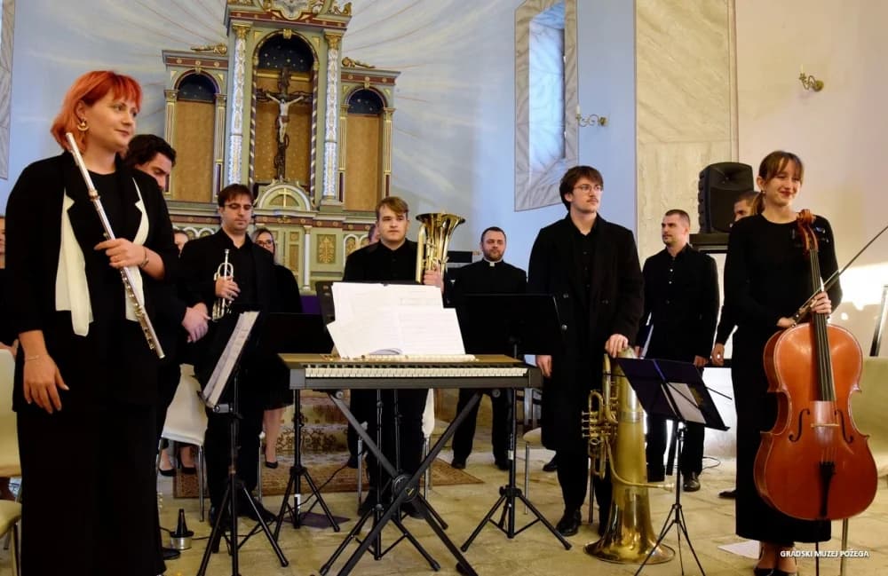 FOTO: Rudinski nocturno održan u crkvi sv. Martina u Brestovcu