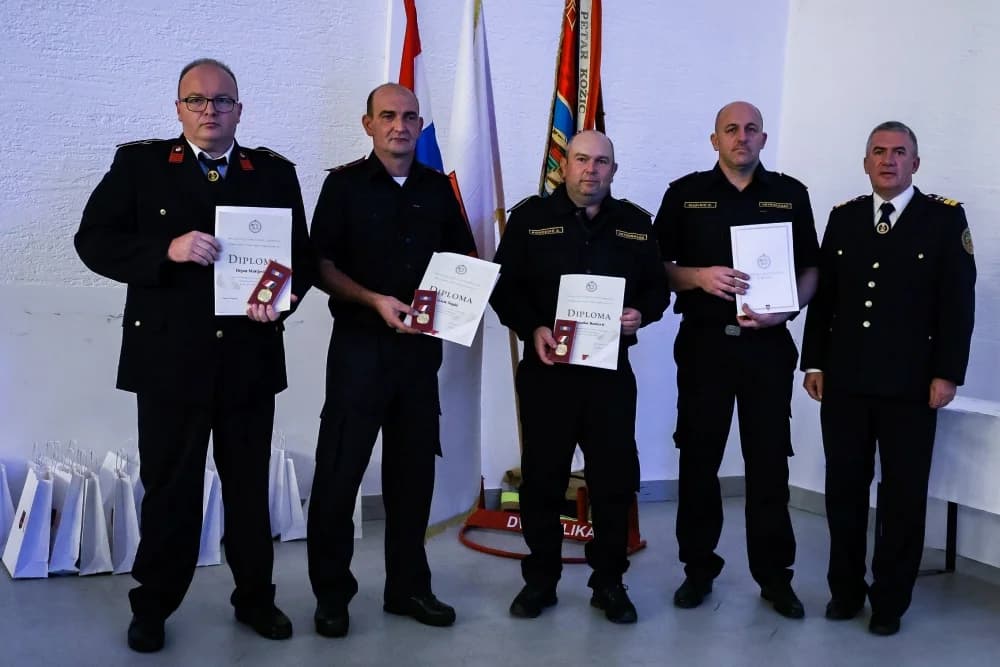 FOTO: Velički vatrogasci proslavili 130 godina postojanja