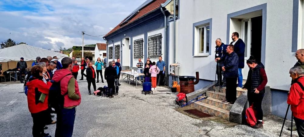 FOTO: 4. Memorijalni pohod: Od Premužića do Štampara