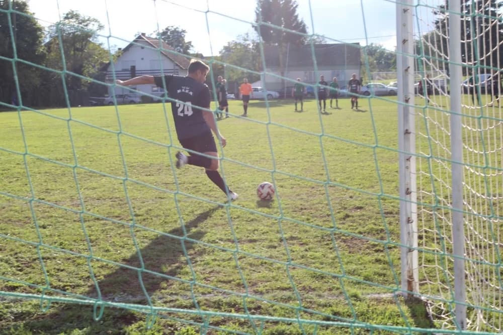 FOTO: NK Biškupci- NK Lipa (1:0)