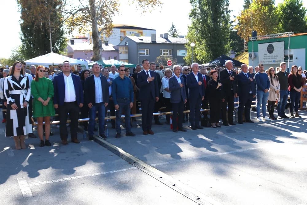 15. „SLAVONSKI BANOVAC“ Najveći sajam dosad i ove godine okupan suncem