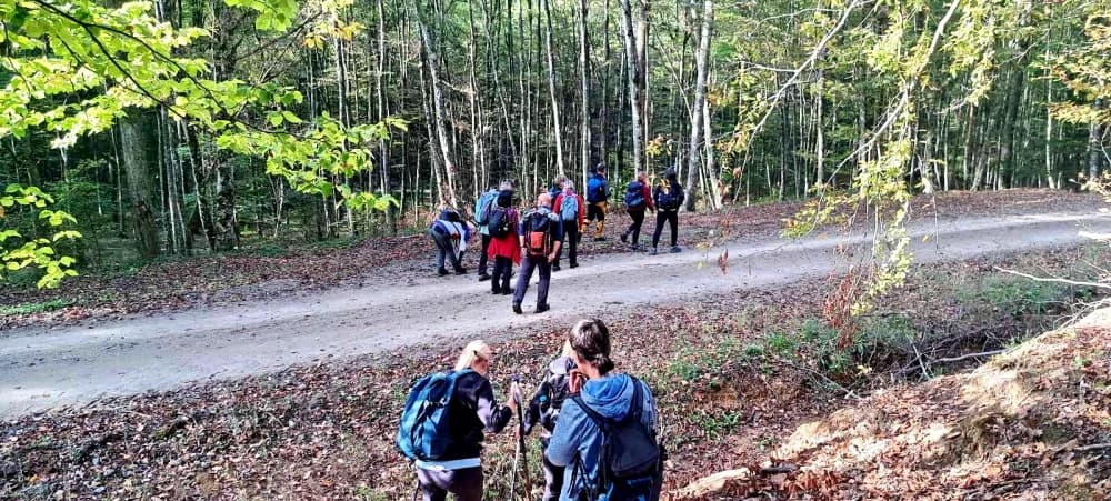 FOTO: Planinari HPD Gojzerice na jezeru Borovik