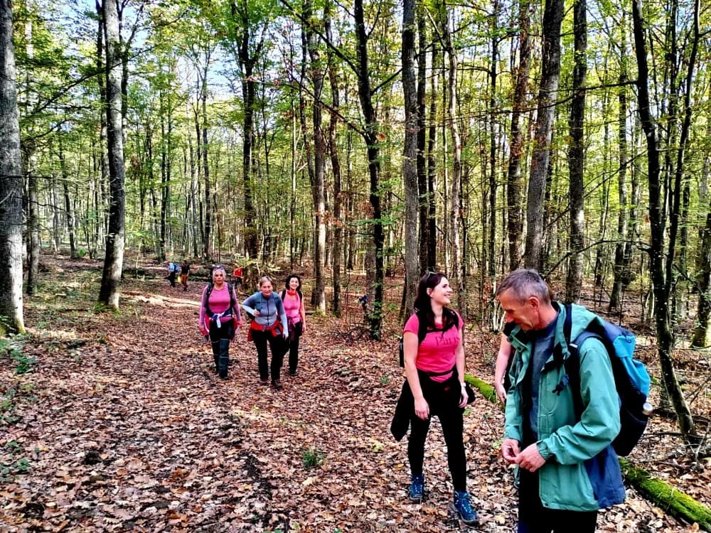 FOTO: Planinari HPD Gojzerice na jezeru Borovik
