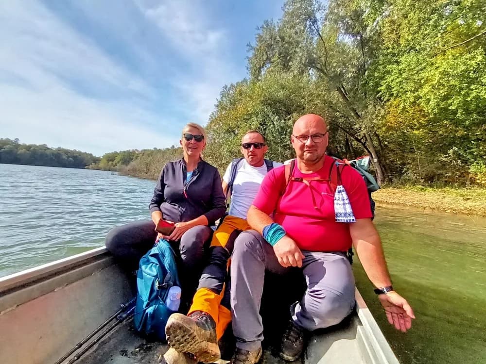 FOTO: Planinari HPD Gojzerice na jezeru Borovik
