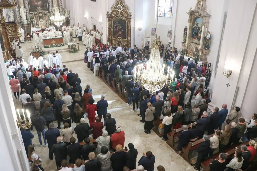 FOTO: Slavlje sv. Terezije, zaštitnice požeške Katedrale