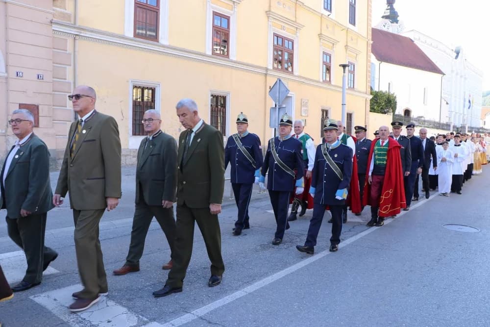 FOTO: Slavlje sv. Terezije, zaštitnice požeške Katedrale