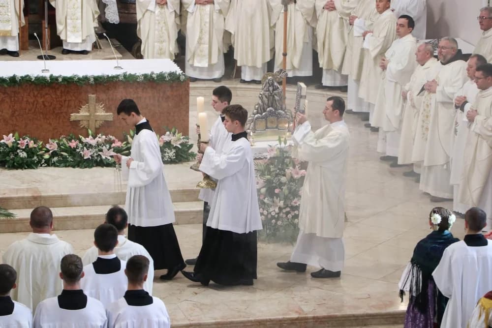 FOTO: Slavlje sv. Terezije, zaštitnice požeške Katedrale