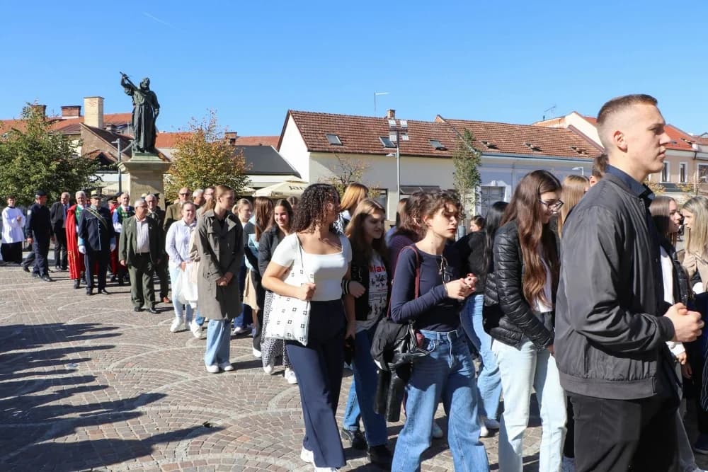 FOTO: Slavlje sv. Terezije, zaštitnice požeške Katedrale