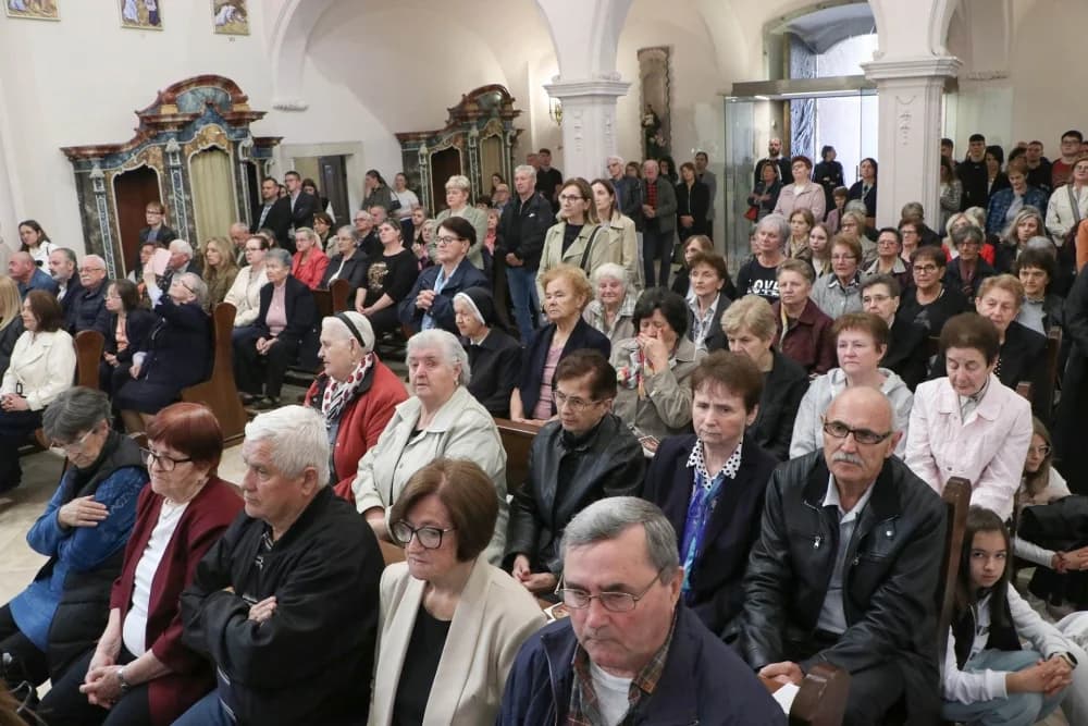FOTO: Slavlje sv. Terezije, zaštitnice požeške Katedrale