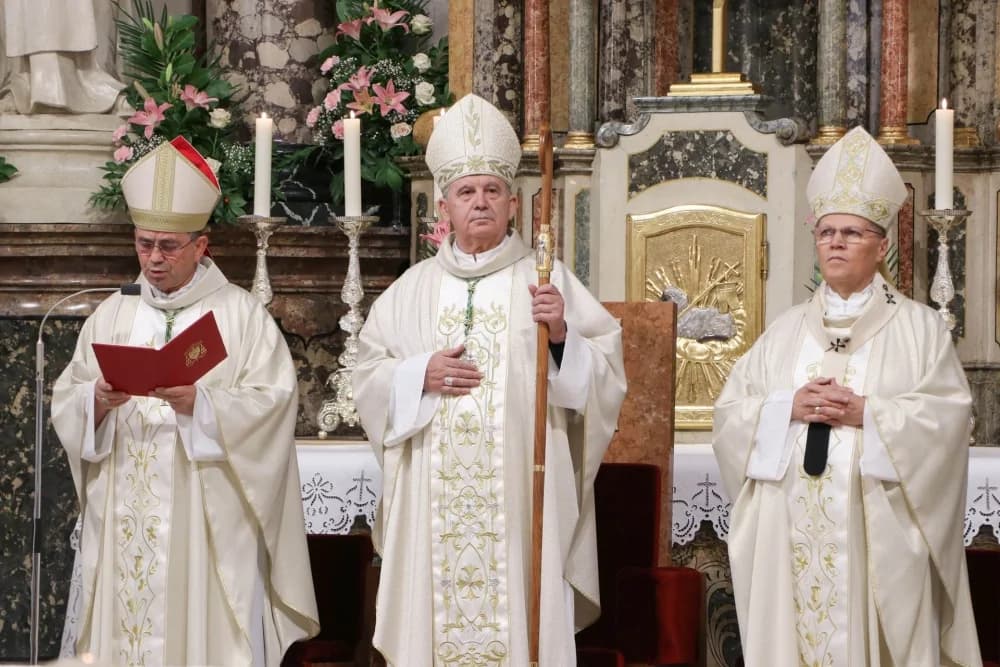 FOTO: Slavlje sv. Terezije, zaštitnice požeške Katedrale