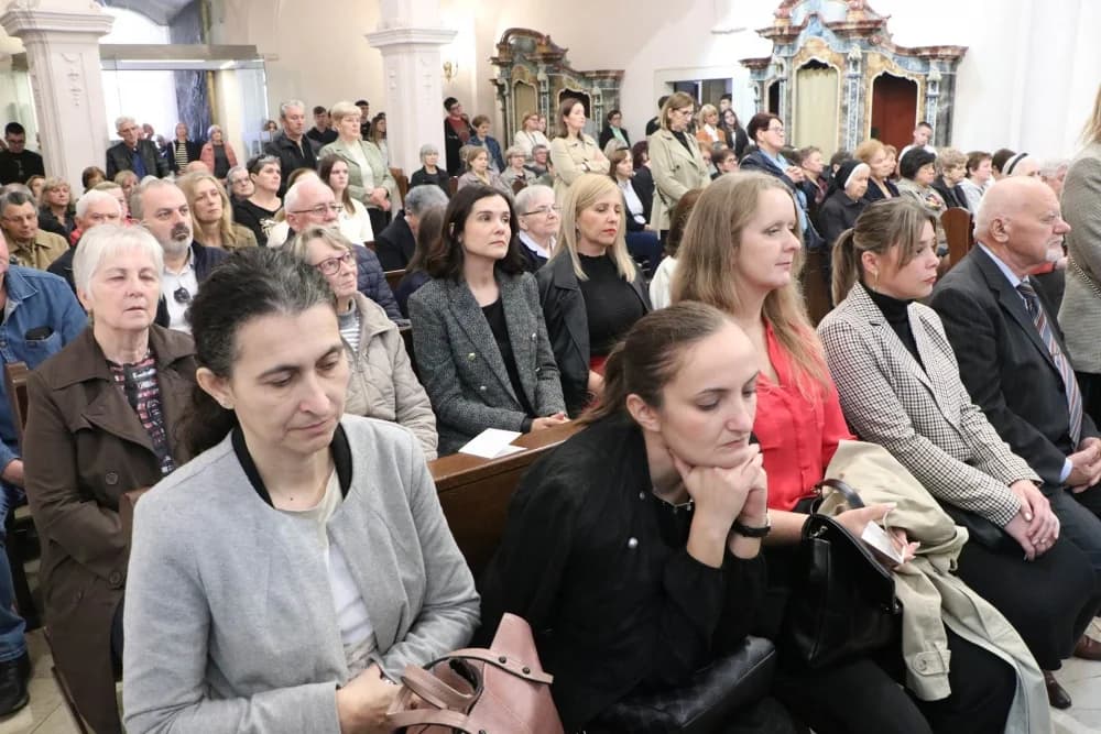 FOTO: Slavlje sv. Terezije, zaštitnice požeške Katedrale