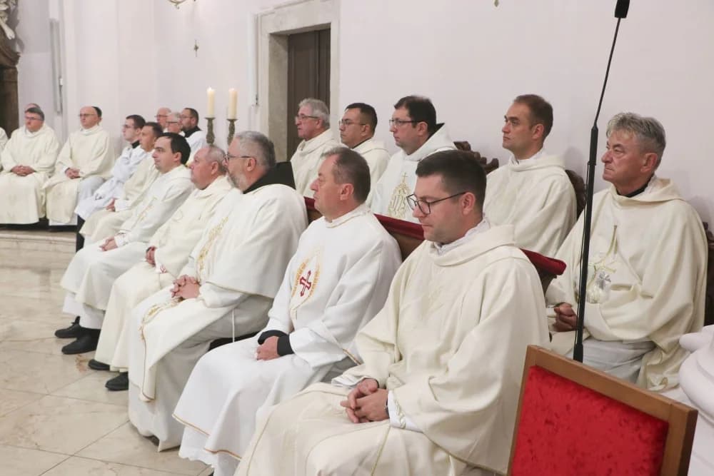 FOTO: Slavlje sv. Terezije, zaštitnice požeške Katedrale