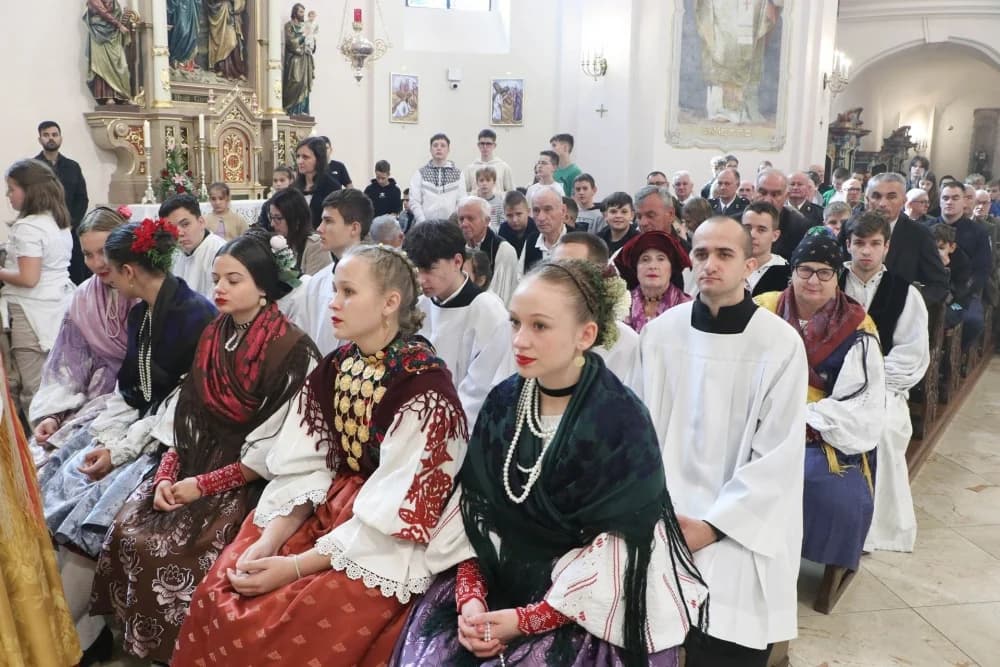 FOTO: Slavlje sv. Terezije, zaštitnice požeške Katedrale