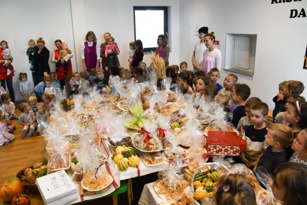 Kutjevački mališani uz molitvu i zahvalu proslavi Dane kruha