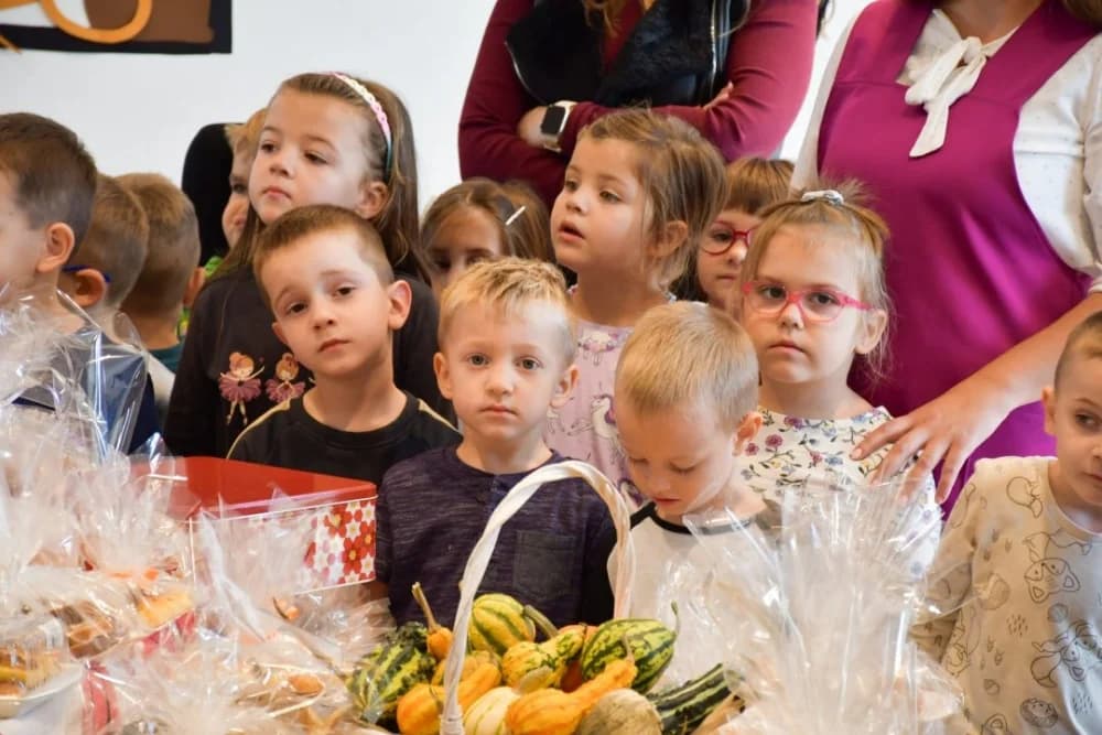 Kutjevački mališani uz molitvu i zahvalu proslavi Dane kruha
