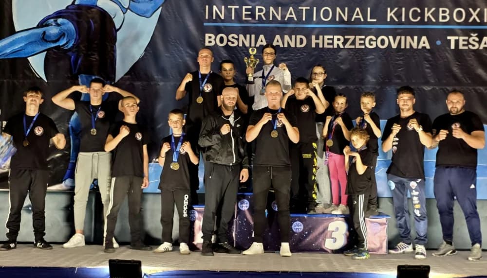 Borci uspješni na natjecanju u Tešnju, Ivona Novak osvojila Kup Balkana