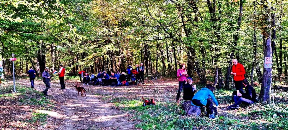 HPD Gojzerica: Planinarski izlet na čardak i Sovsko jezero