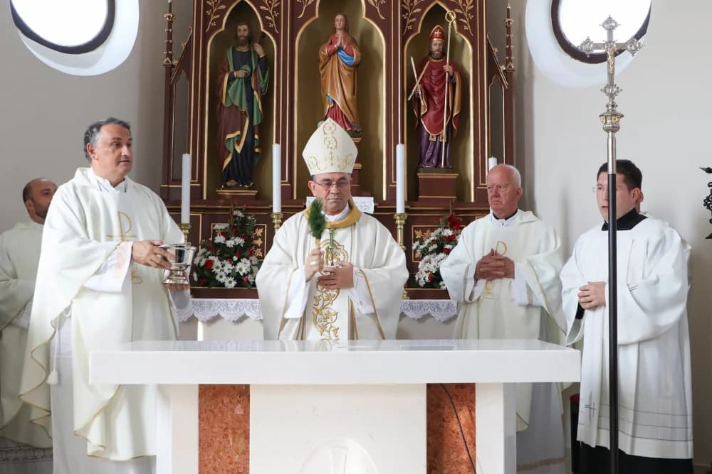 Posveta župne crkve u Donjoj Obriježi