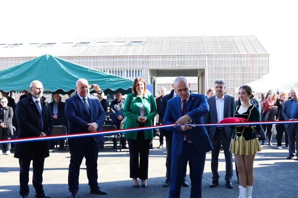 LIPIK: Otvorena nova državna ergela lipicanaca