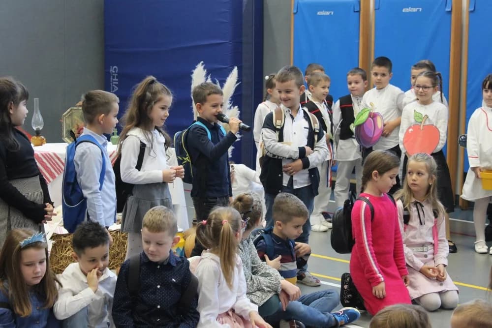 FOTO: Dani kruha i zahvalnosti za plodove zemlje u katoličkim školama u Požegi