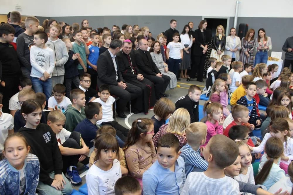 FOTO: Dani kruha i zahvalnosti za plodove zemlje u katoličkim školama u Požegi