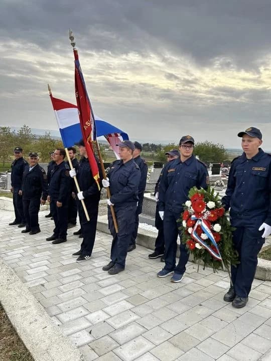 Položen vijenac poginulim i preminulim vatrogascima te hrvatskim braniteljima