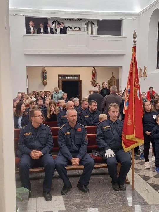 Položen vijenac poginulim i preminulim vatrogascima te hrvatskim braniteljima