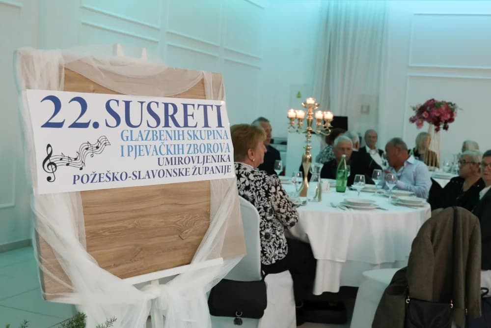 FOTO: 22. Tradicionalni pjevački susreti glazbenih skupina i umirovljenika Požeško-slavonske županije