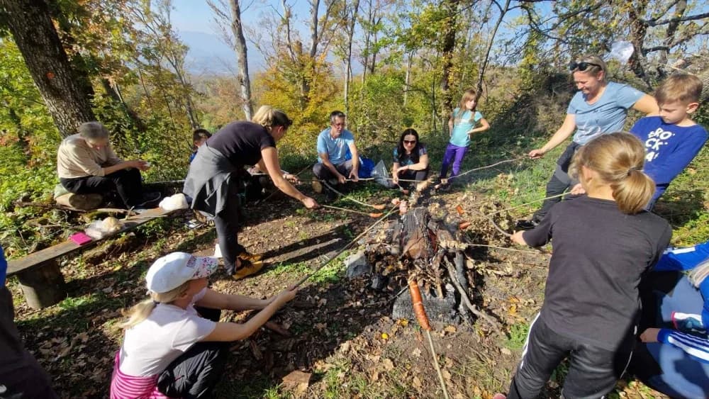 FOTO: Planinarski izlet do kule Gračanica