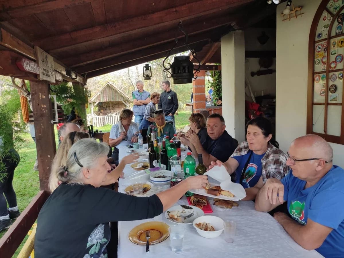 Gljivarijada i kestenijada u Zakorenju okupile ljubitelje prirode