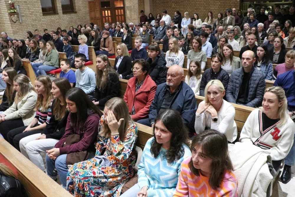 ’Svetost pobjeđuje’: Mladi Požeške biskupije na Holywin-u u Požegi
