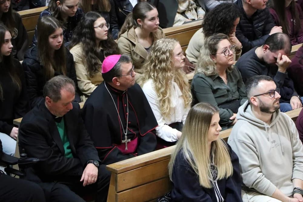 ’Svetost pobjeđuje’: Mladi Požeške biskupije na Holywin-u u Požegi