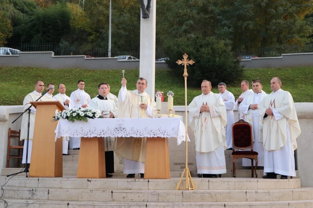 Slavlje Svih Svetih na požeškom groblju sv. Ilije